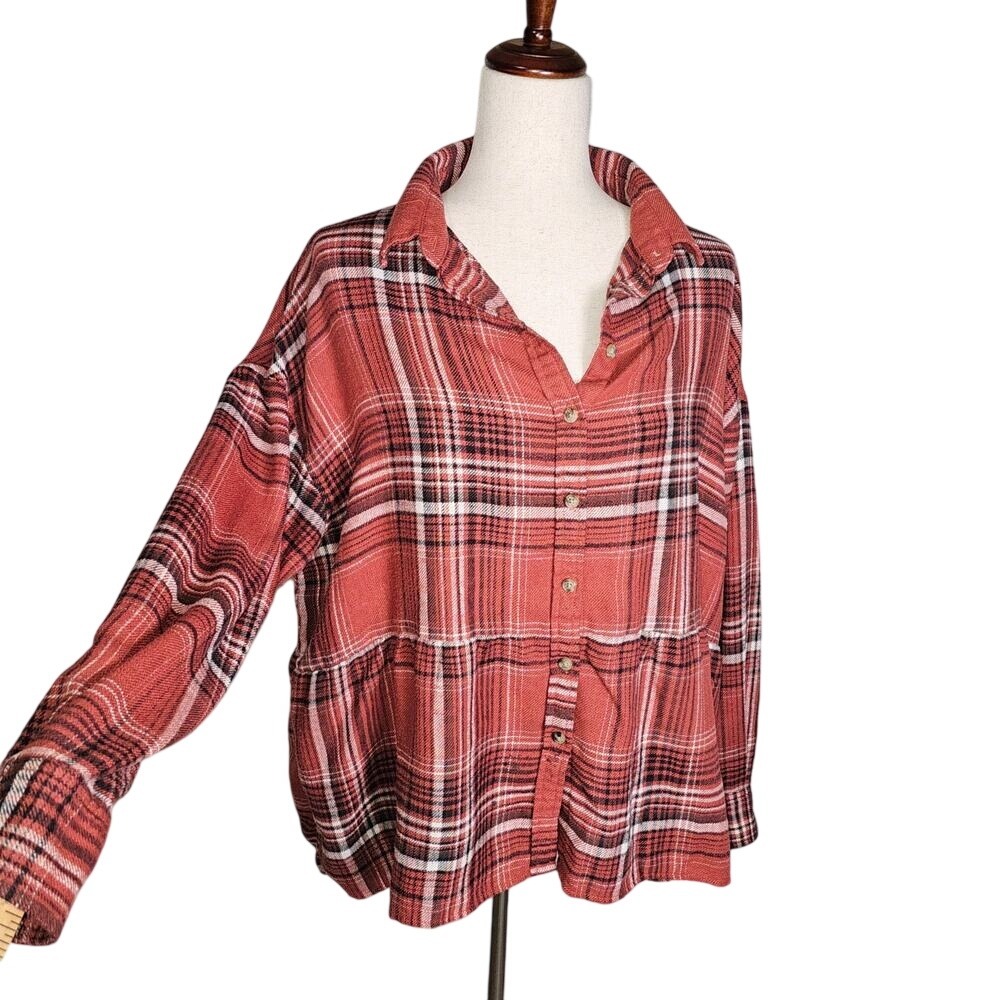 American Eagle Soft Oversized Button Up Flannel With Peplum Bottom Small Rust